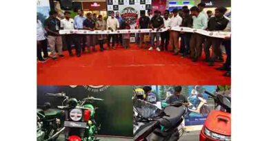 கோவையில் நடைபெற்ற கார் மற்றும் பைக் கண்காட்சி