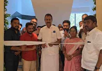 முன்னாள் அமைச்சர் துவங்கி வைத்த பல் மருத்துவமனை முன்னாள் அமைச்சர் துவங்கி வைத்த பல் மருத்துவமனை