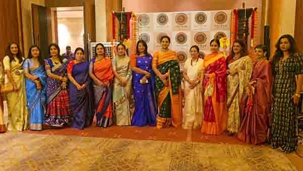 பிரேமம் எனும் தலைப்பில் துவங்கிய கண்காட்சி