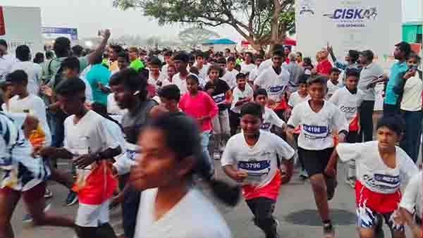 கோவையில் நடைபெற்ற மாரத்தான் போட்டி கோவையில் நடைபெற்ற மாரத்தான் போட்டி