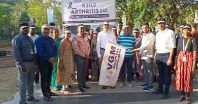 கோவை மாவட்ட ஆட்சியர் துவக்கி வைத்த பேரணி கோவை மாவட்ட ஆட்சியர் துவக்கி வைத்த பேரணி